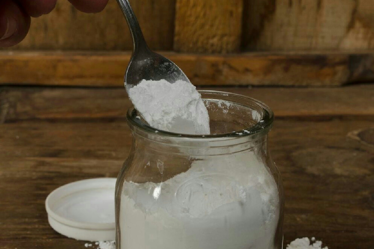 L’ingrediente nell’acqua che rende i pavimenti brillanti come la reception di un hotel di lusso