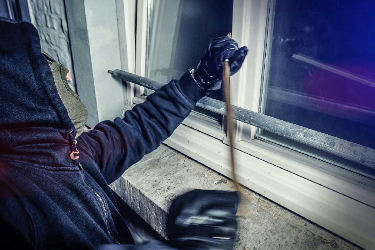 I ladri analizzano ogni angolo della casa: strategie efficaci per proteggere l’abitazione in sicurezza
