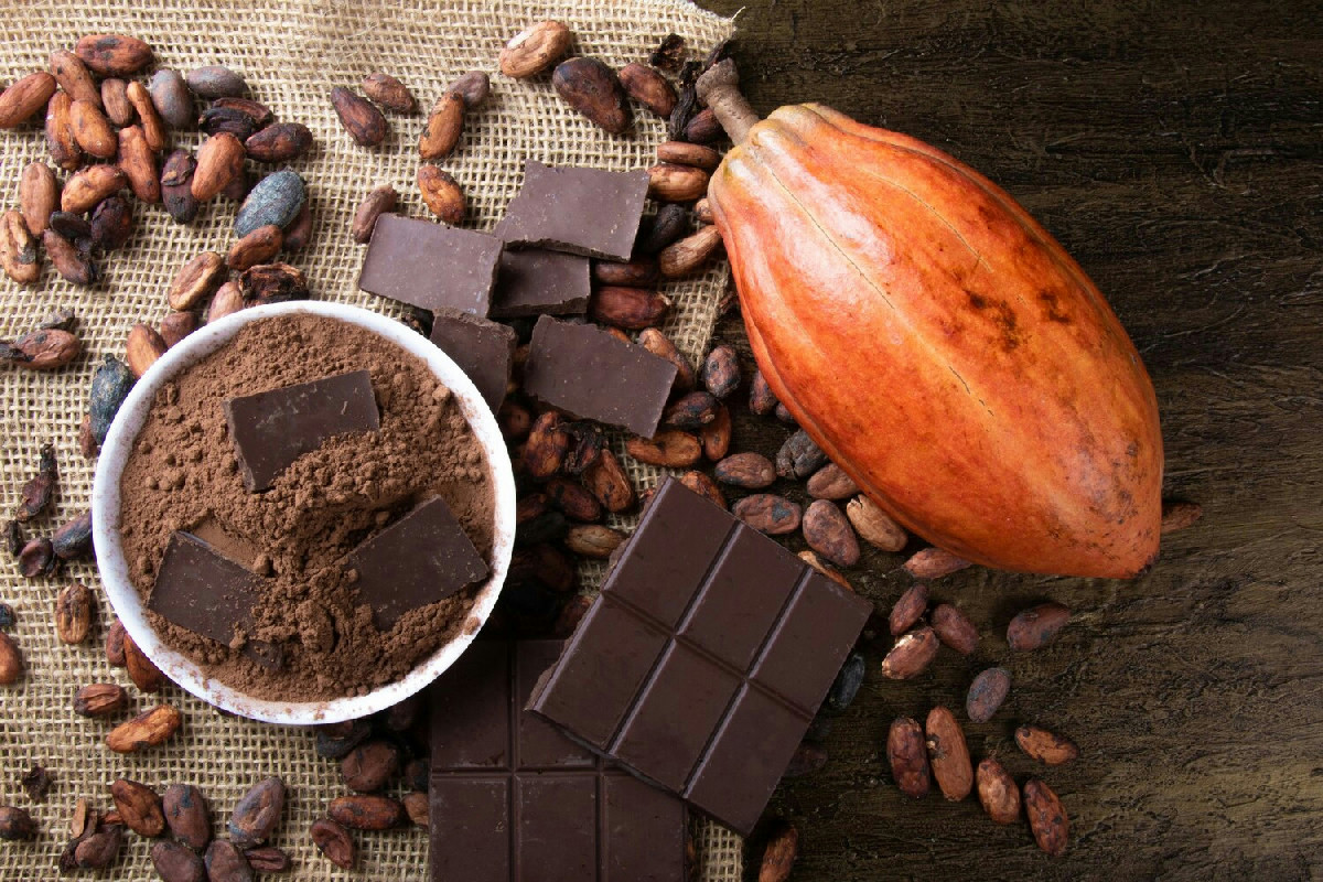 Perché il cioccolato resta un lusso accessibile malgrado i rincari del cacao per i produttori?