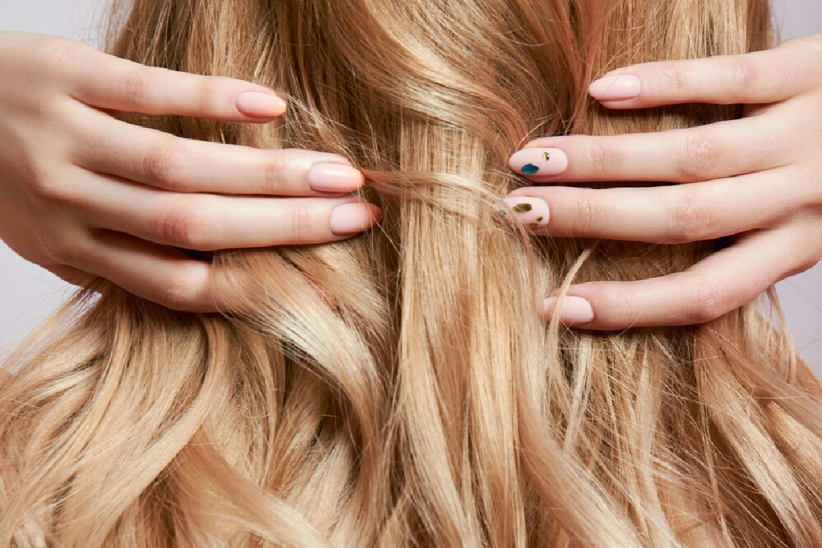 Vitamina A e maschera alla cheratina: il segreto per capelli folti e rigenerati in poco tempo